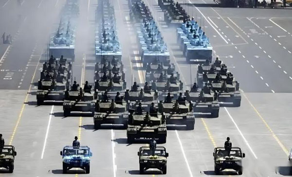 2025年九三阅兵震撼来袭！国产新装备惊艳亮相！