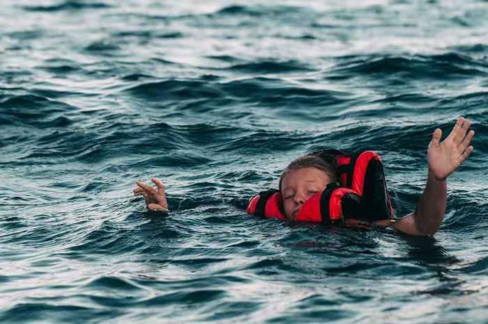 警惕！海滩"隐形杀手"离岸流，遇到千万别慌